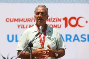 EDİRNE (AA) – 8. Uluslararası Edirne Maratonu'nda dereceye giren sporculara