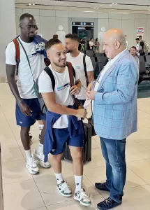 - Mavi-lacivertli ekip, UEFA Avrupa Konferans Ligi 2. eleme turu