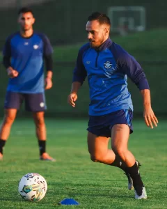 - Hollandalı teknik adam Patrick Kluivert, takımıyla ilk idmanına çıktı