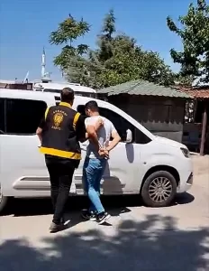 AKSARAY (AA) – Aksaray'da cep telefonu hırsızlığına karıştıkları gerekçesiyle gözaltına