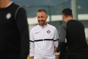 - "Takımı, geçen seneden daha başarılı, daha iyi futbol oynayan,