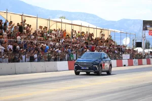 ANTALYA (AA) – Antalya'da hız tutkunlarının mücadele ettiği Otodrag Yarışı