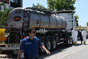 - Çamaşır suyu üretiminde kullanılan ham maddenin tankerle boşaltımı sırasında