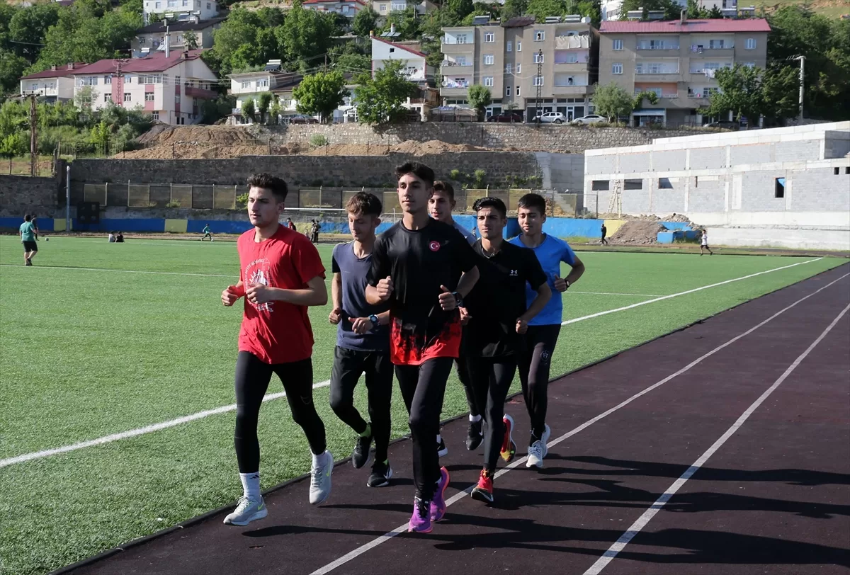 Bitlisli şampiyon atlet, Kudüs'te madalya kazanmak için günde 20 kilometre koşuyor