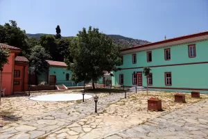 - Mevlevilik kültürünün yaşatılacağı komplekste Bursa Uludağ Üniversitesi işbirliğiyle uzmanlık