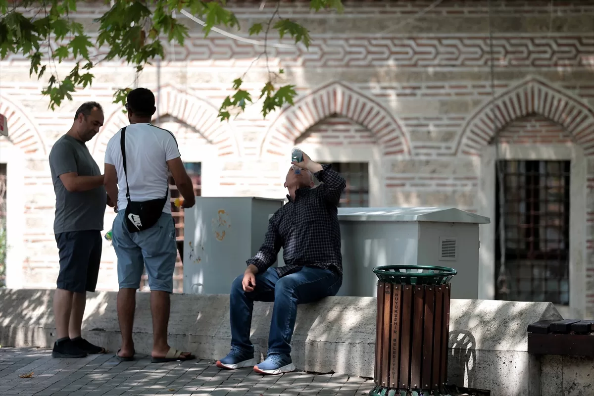 Bursa'da sıcak hava etkili oluyor