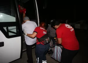 ÇANAKKALE (AA) – Çanakkale'de çıkan orman yangınına havadan ve karadan