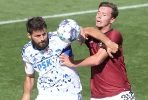 - Trabzonspor'un transfer gündeminde bulunan Dinamo Zagreb'in golcü oyuncusu Petkovic,