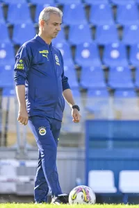 - Ferdi Kadıoğlu takımdan ayrı koşu yaptı