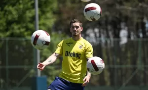 İSTANBUL (AA) – Fenerbahçe Futbol Takımı'nın yeni transferi Ryan Kent,