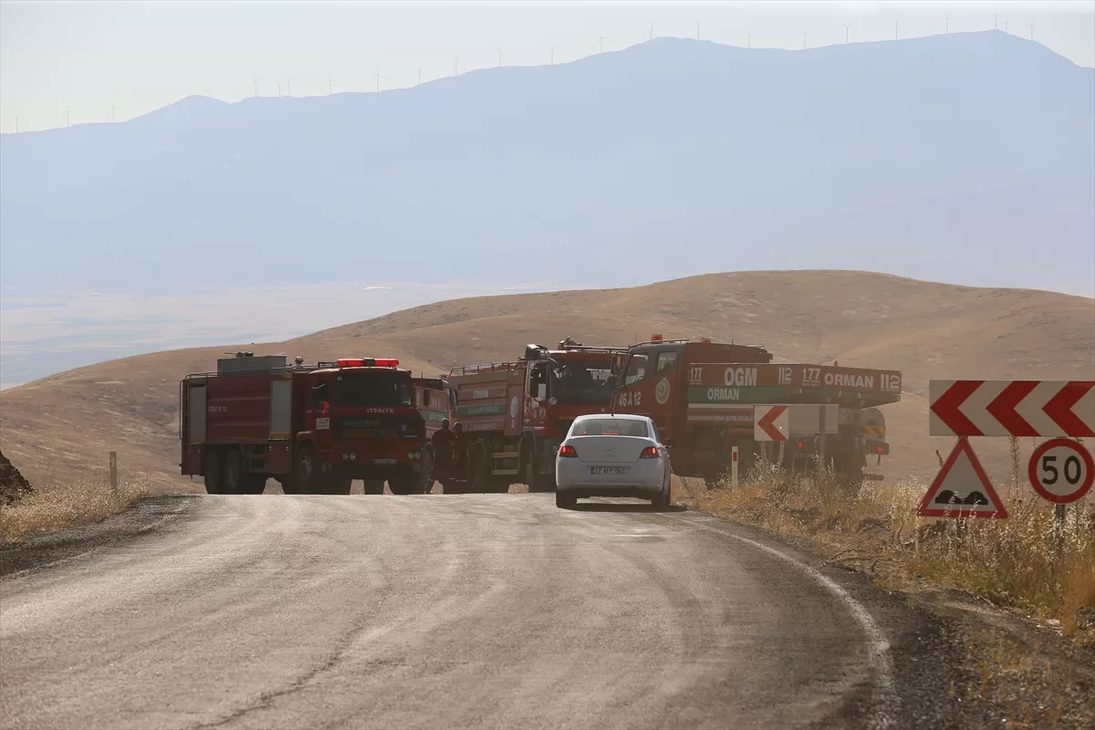 Gaziantep'te çıkan orman yangınına müdahale ediliyor