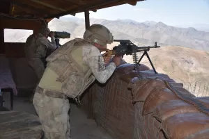 - Hakkari'nin Yüksekova ilçesindeki terör saldırısında 5 yıl önce annesiyle