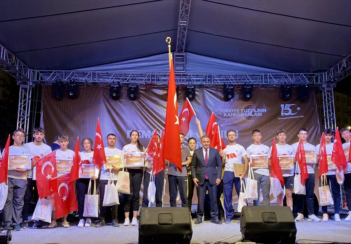 İç Anadolu'da 6 ilde, 15 Temmuz Demokrasi ve Milli Birlik Günü dolayısıyla yürüyüş düzenlendi