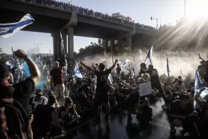 KUDÜS (AA) – İsrail Meclisinin, Yüksek Mahkemenin hükümet üzerindeki denetimini