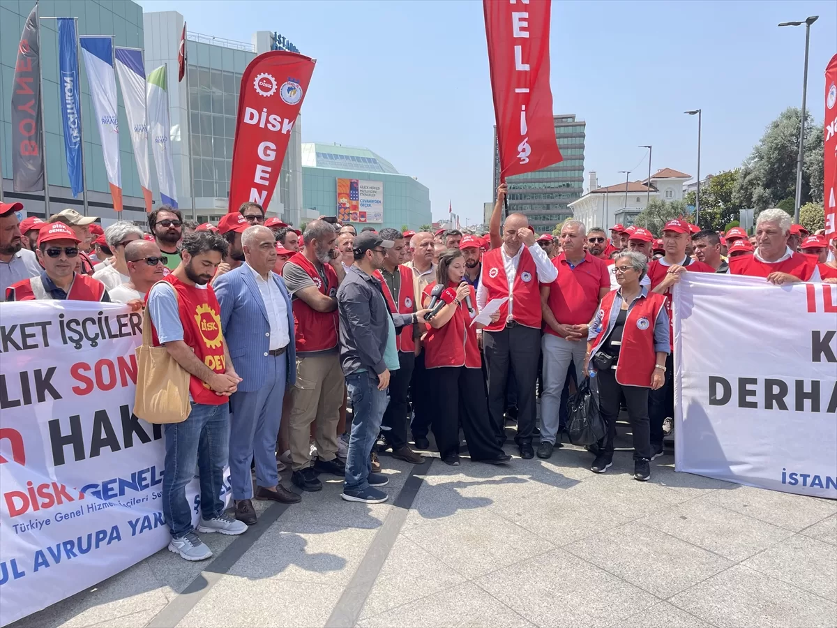 İstanbul'da GENEL-İŞ Sendikası üyelerinden iş bırakma eylemi