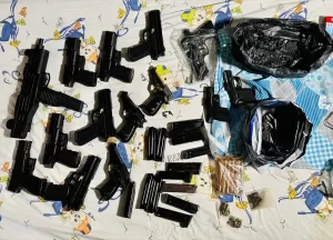 - Operasyonda 13 tabanca, 1 otomatik silah ele geçirildi