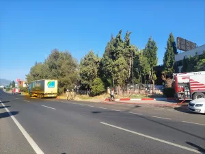 İZMİR(AA) – Kemalpaşa ilçesine asit yüklü tırda meydana gelen sızıntı,