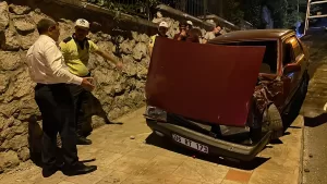 - Vali Fuat Gürel, caddeden geçerken kazayı görüp makam aracından