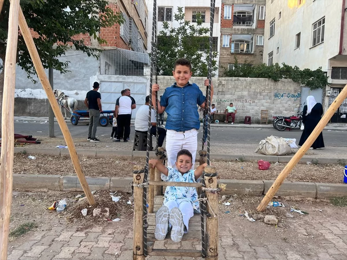 Kilis'in yüzlerce yıllık “bayram yeri” geleneği çocukların neşesine neşe katıyor