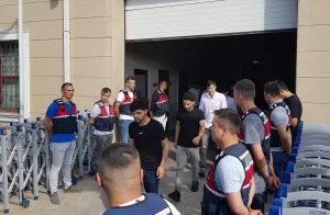 KOCAELİ (AA) – Kocaeli'de yakalanan 138 düzensiz göçmen sınır dışı