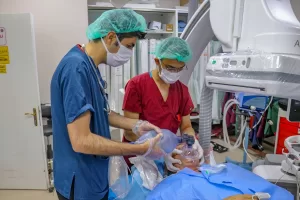 VAN (AA) – EMRE ILIKAN – İngiltere'nin başkenti Londra'da yaşayan