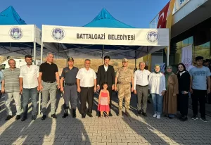 MALATYA (AA) – Kahramanmaraş merkezli depremlerden etkilenen Malatya'da depremzede gençler