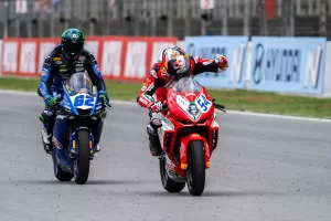 ANKARA (AA) – Milli motosikletçi Bahattin Sofuoğlu, Çekya'da düzenlenen Dünya