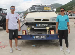 AMASYA (AA) – Türkiye'nin çeşitli illerinden çok sayıda modifiye araç