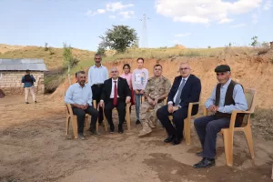 MUŞ (AA) – Muş Valisi İlker Gündüzöz, Şenyayla Bölgesi’ndeki üs