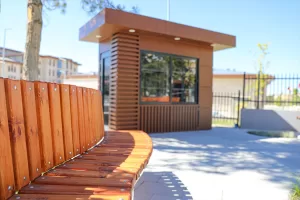 NİĞDE (AA) – Niğde Belediyesi parklarda bulunan boş alanlara, halkın