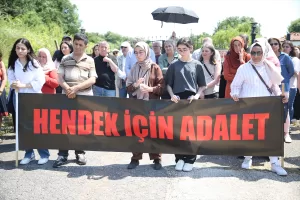 SAKARYA (AA) – Sakarya'nın Hendek ilçesindeki havai fişek fabrikasında, 3