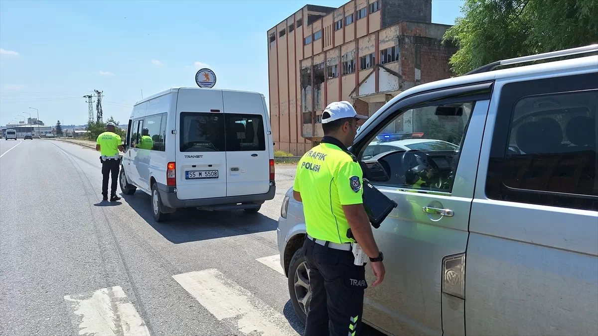 Samsun'da trafik ekipleri denetim gerçekleştirdi