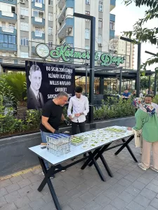 ADANA (AA) – Hava sıcaklıklarının 40 dereceyi aştığı Adana'da, klimanın