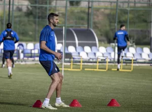 ERZURUM (AA) – YUNUS HOCAOĞLU – Çaykur Rizespor'un savunma oyuncusu