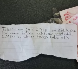 ERZURUM (AA) – Erzurum'da şarjı biten telefonunu Atatürk Üniversitesi Araştırma