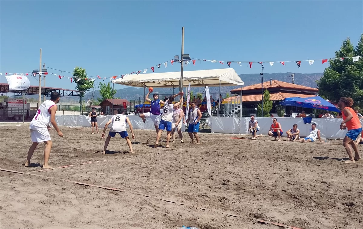 Üniversiteler Yaşar Sevim Plaj Hentbolu Türkiye Şampiyonası Köyceğiz’de yapıldı