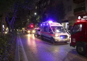 UŞAK (AA) – Uşak'ta bir evde çıkan yangında dumandan etkilenen