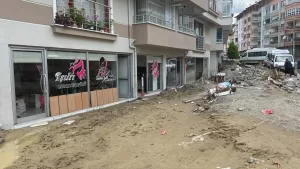 ZONGULDAK (AA) – Zonguldak'ta sağanağın ardından yaşanan selde iş yerinde