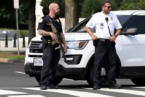 NEW YORK (AA) – ABD Kongre Polisi, muhtemel bir silahlı