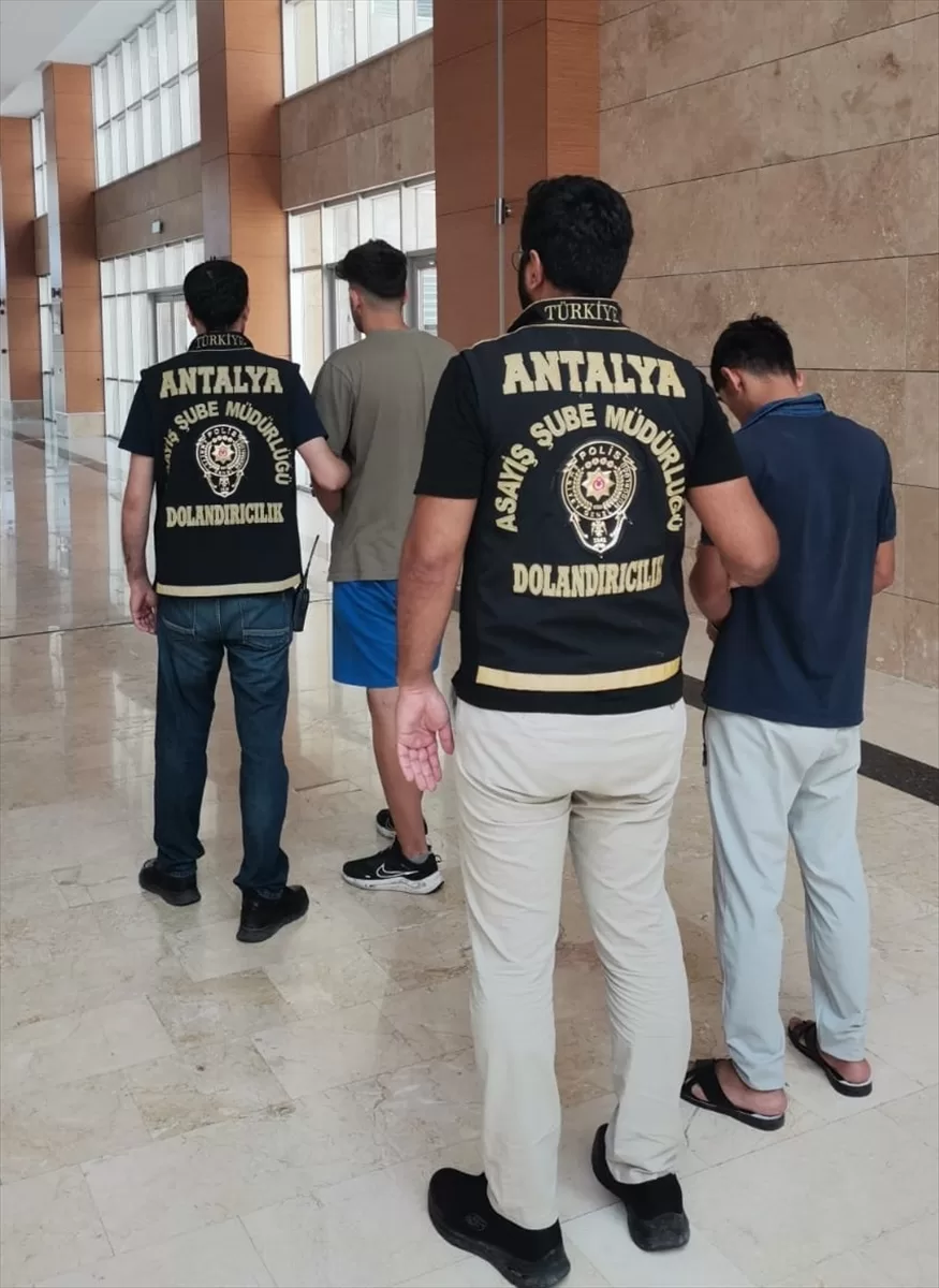 Antalya'da dolandırıcılık iddiasıyla 6 şüpheli gözaltına alındı