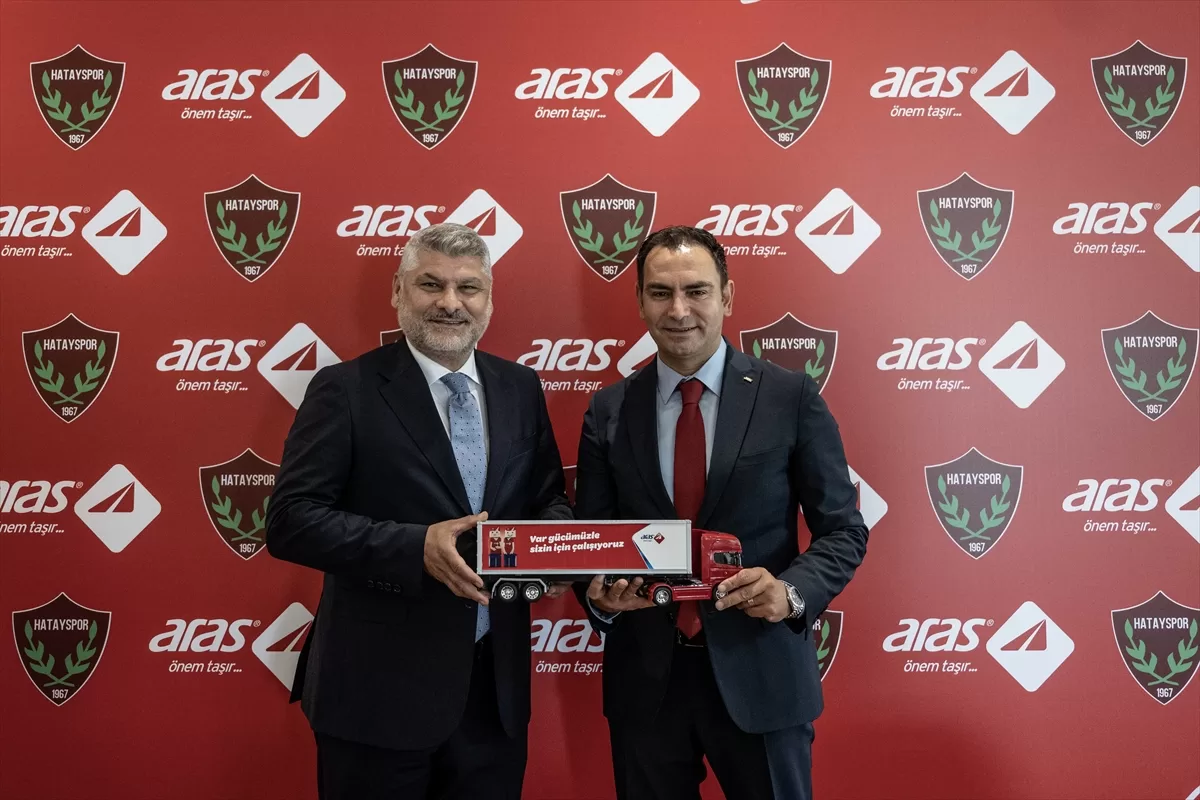 Atakaş Hatayspor, Aras Kargo ile sponsorluk anlaşması yaptı
