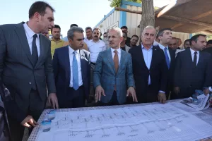 ADIYAMAN (AA) – Ulaştırma ve Altyapı Bakanı Abdulkadir Uraloğlu, Adıyaman'da