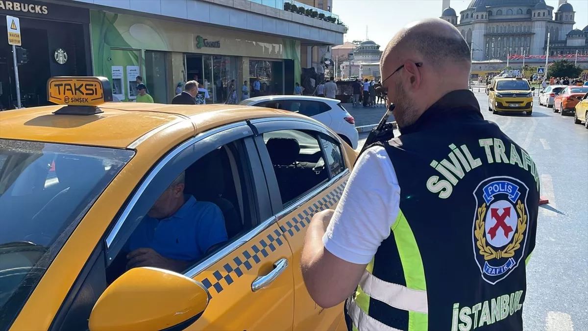 Beyoğlu'nda taksicilere yönelik denetim