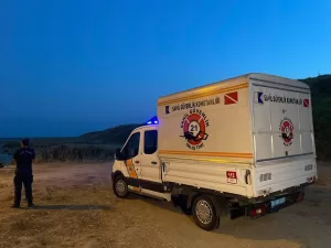 İSTANBUL (AA) – Büyükçekmece'de denizde kaybolan çiftten biri kurtarılırken, kadını