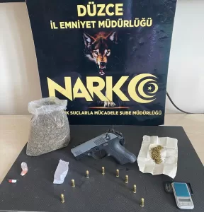 DÜZCE (AA) – Düzce'de düzenlenen uyuşturucu operasyonlarında 7 şüpheli gözaltına