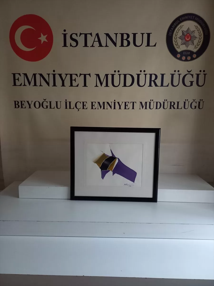 Emekli büyükelçinin evindeki tabloyu satmaya çalışan kişinin, kızı olduğu belirlendi