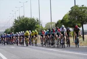 KAYSERİ (AA) – Kayseri'de yerli ve yabancı sporcuların katılımıyla düzenlenen