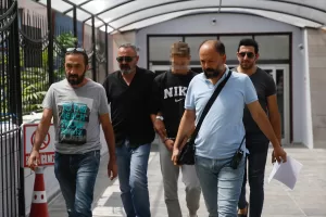 ESKİŞEHİR (AA) – Eskişehir'de ağabeyini tüfekle vurarak öldürdüğü iddiasıyla gözaltına