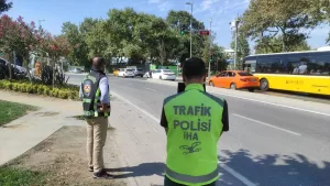 İSTANBUL (AA) – Fatih'te dron desteğiyle yapılan kırmızı ışık ihlali