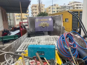 HATAY (AA) – Hatay'da 2 şüpheli, girdikleri evden hırsızlık yaparken